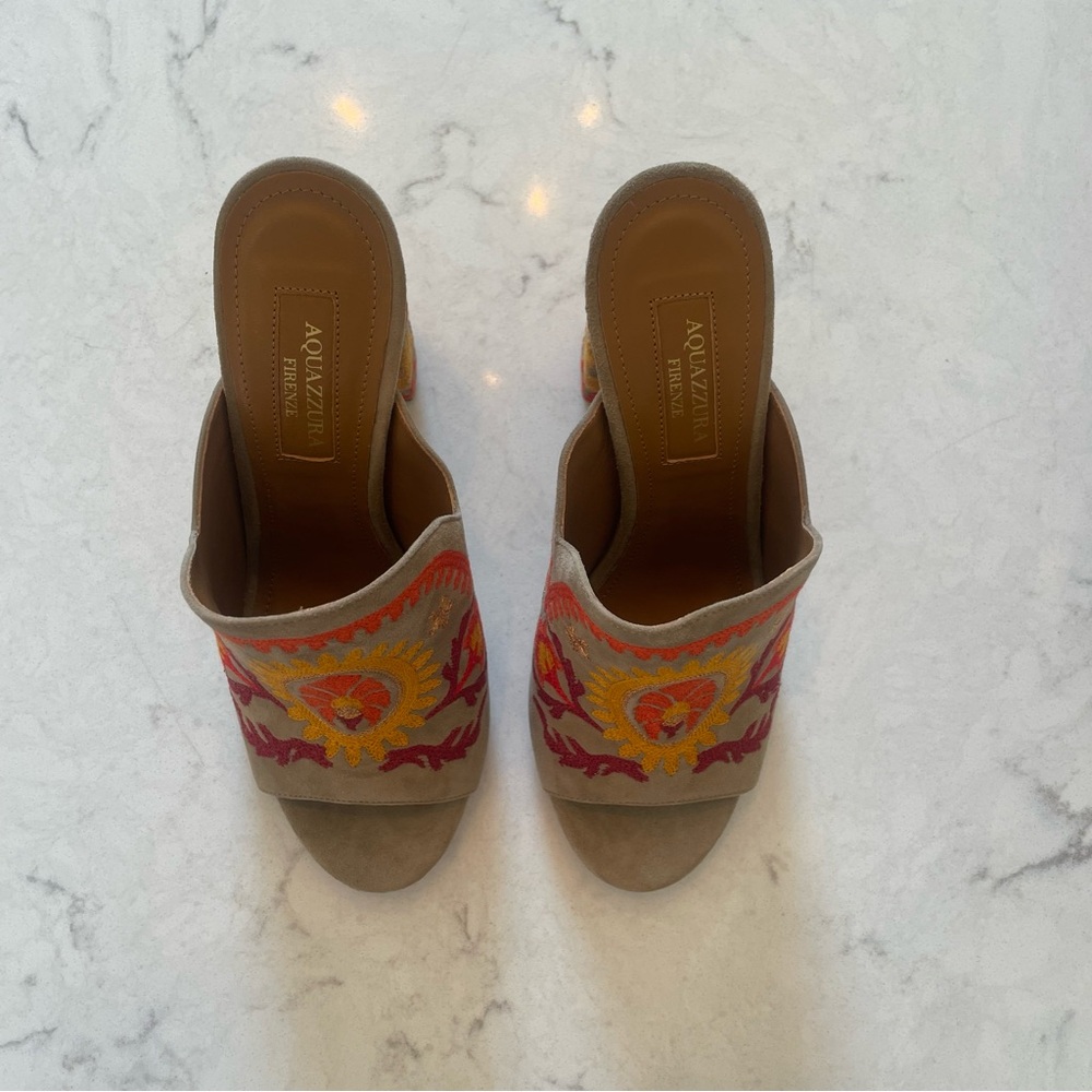 NWT 🧡 Aquazzura Evie Mule 105 Size 36.5 in Grey/Tan Suede w/ Orange Embroidery - Picture 4 of 10